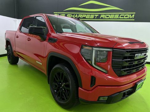 Used 2022 GMC Sierra 1500 Elevation AWD/4WD image 2