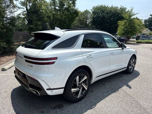 New 2026 Genesis GV70 3.5T Sport Advanced AWD/4WD image 8