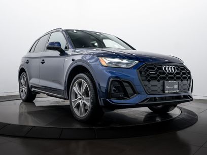 Certified 2025 Audi Q5 2.0T Premium w/ Convenience Plus Package