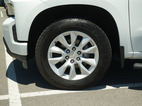 Used 2022 Chevrolet Silverado 1500 Custom RWD image 11