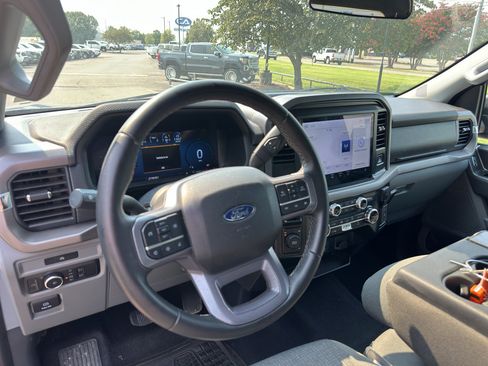 Used 2025 Ford F150 XLT w/ Equipment Group 301A Standard AWD/4WD image 19