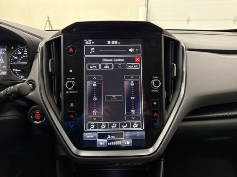 Used 2025 Subaru Crosstrek 2.5i Limited image 19