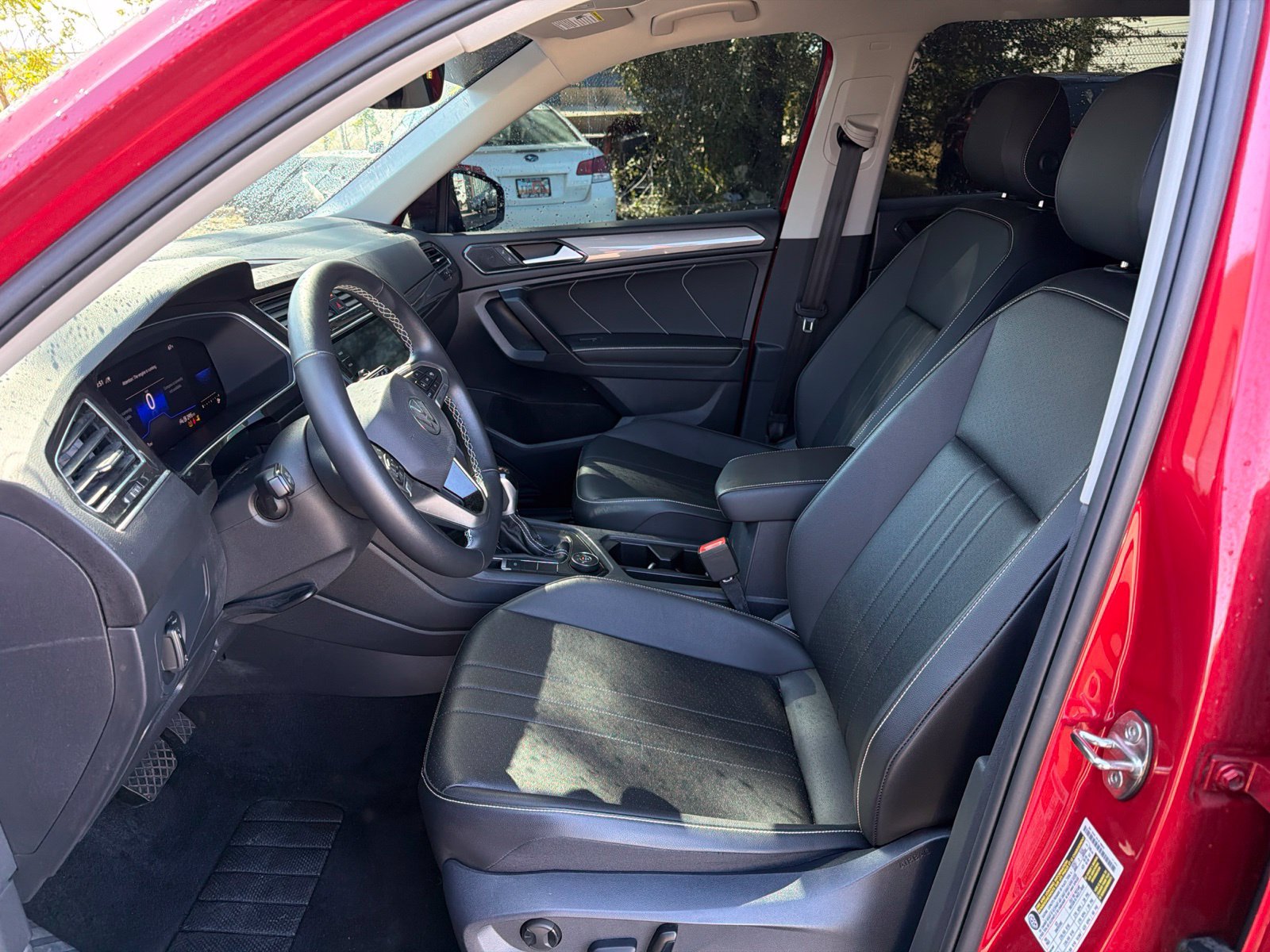 Used 2022 Volkswagen Tiguan SE AWD/4WD image 5