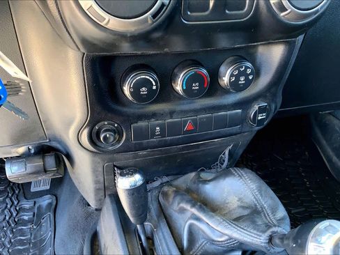 Used 2014 Jeep Wrangler Sport w/ Quick Order Package 23S AWD/4WD image 31