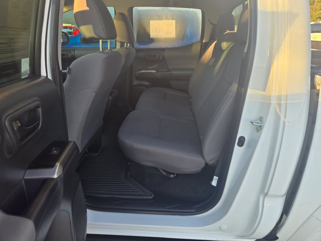 Used 2023 Toyota Tacoma SR5 w/ Technology Package AWD/4WD image 8