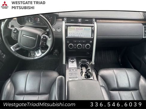 Used 2019 Land Rover Discovery HSE image 10