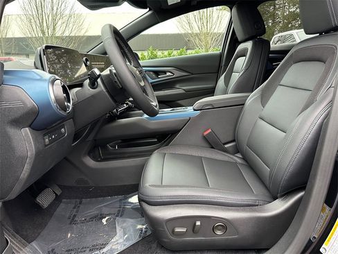 New 2026 Chevrolet Equinox EV LT image 19