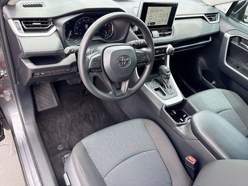 Used 2025 Toyota RAV4 XLE w/ Convenience Package FWD image 9