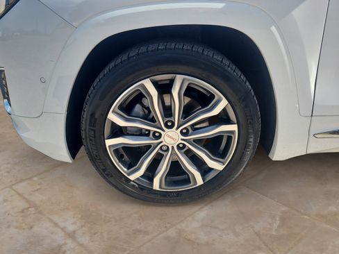 Used 2019 GMC Terrain Denali w/ Advanced Safety Package image 28