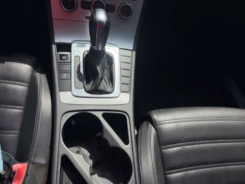 Used 2013 Volkswagen CC R-Line FWD image 26