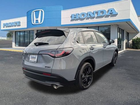 New 2026 Honda HR-V Sport image 4