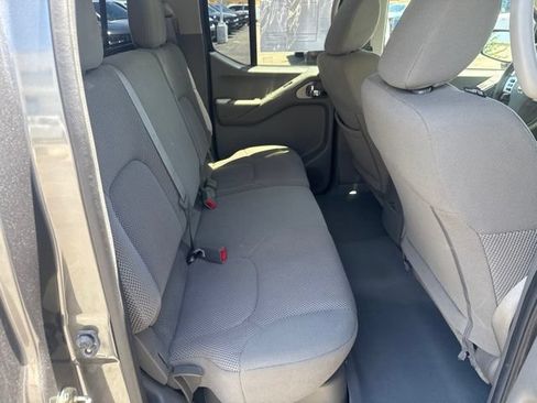 Used 2019 Nissan Frontier SV AWD/4WD image 26