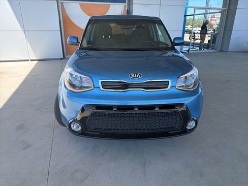 Used 2016 Kia Soul + w/ Designer's Package FWD image 8