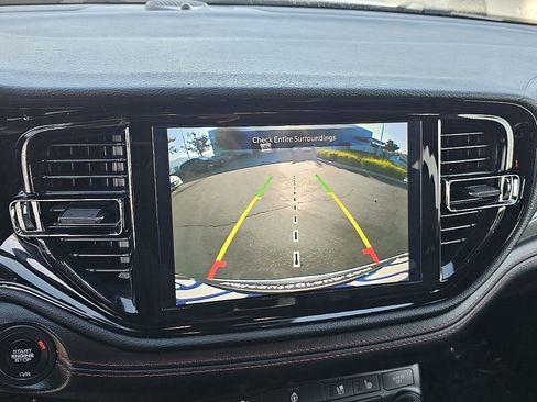 Used 2025 Dodge Durango GT image 38