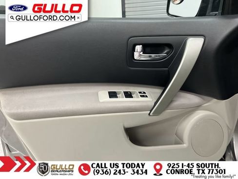 Used 2013 Nissan Rogue S w/ Special Edition Pkg FWD image 18