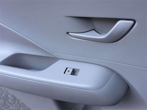 Certified 2024 Hyundai Kona SEL image 21