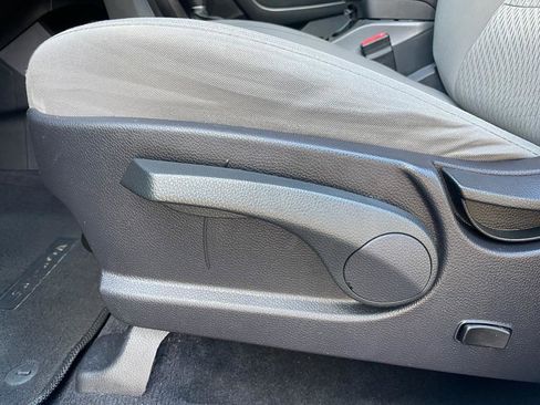 Used 2018 Hyundai Santa Fe Sport image 13