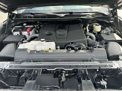 Used 2025 Toyota Tundra SR5 w/ TRD Off-Road Package AWD/4WD image 19