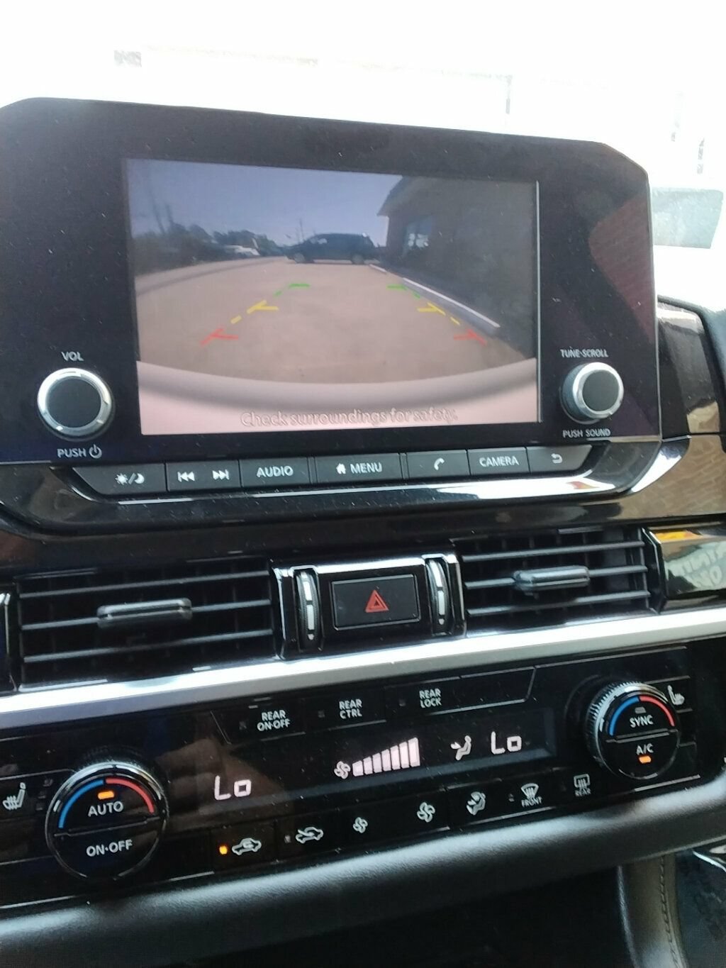 Used 2022 Nissan Pathfinder SV FWD image 23