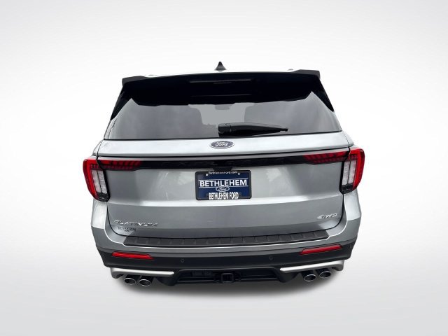 Used 2025 Ford Explorer Platinum w/ Ultimate Package AWD/4WD image 4