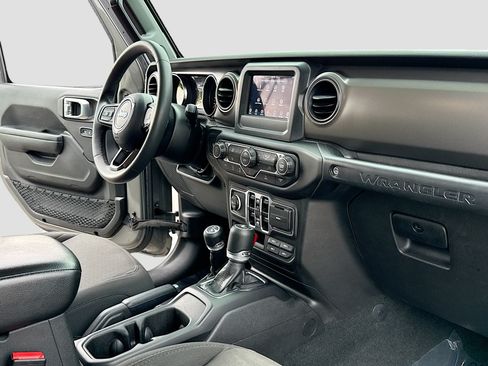 Used 2023 Jeep Wrangler Unlimited Sport AWD/4WD image 5