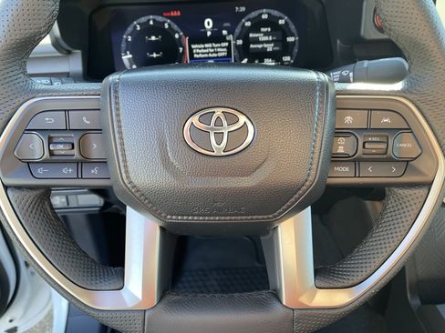 Used 2024 Toyota Tacoma TRD Off-Road AWD/4WD image 19