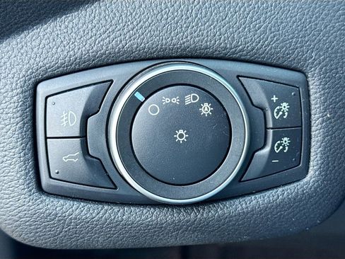 Used 2018 Ford Escape SEL image 12