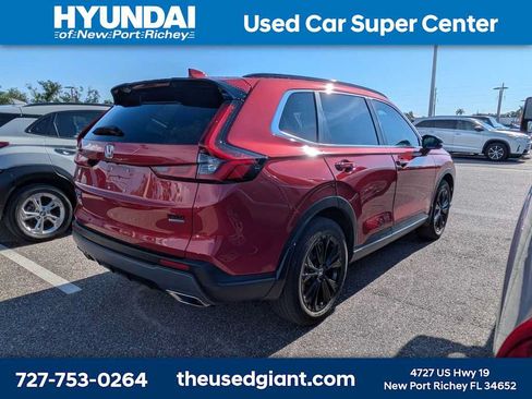 Used 2023 Honda CR-V Sport Touring image 3