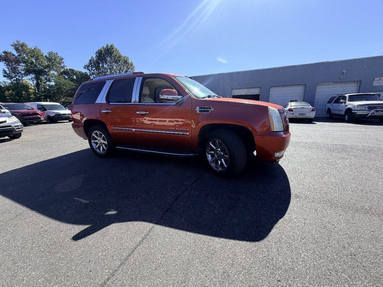 Used 2007 Cadillac Escalade 2WD w/ Information Package image 22