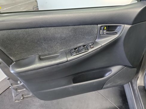 Used 2006 Toyota Corolla FWD image 13