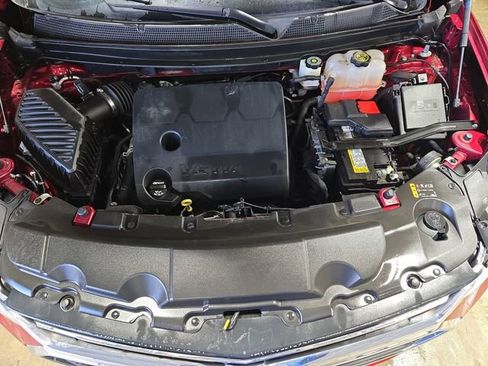 Used 2021 Chevrolet Traverse LT image 30