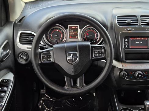 Used 2019 Dodge Journey SE w/ Blacktop Package image 25
