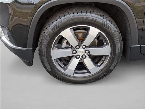 Used 2018 Chevrolet Traverse LT image 23