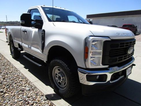 Used 2023 Ford F350 XL AWD/4WD image 3