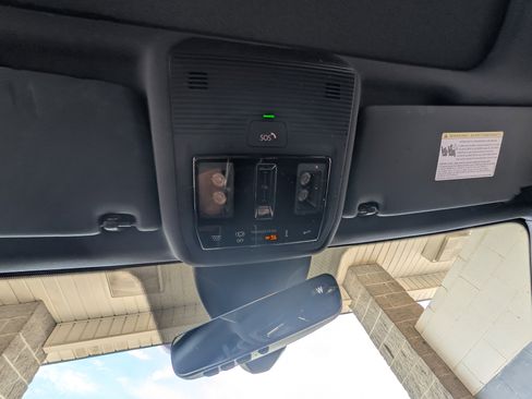 Used 2023 Volkswagen ID.4 Pro S RWD image 30