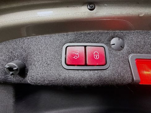 Used 2020 Mercedes-Benz C 300 Sedan image 41