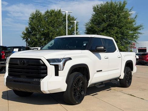 Used 2024 Toyota Tundra SR5 w/ SR5 Premium Package AWD/4WD image 6