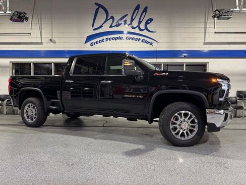 Used 2025 Chevrolet Silverado 2500 LTZ w/ LTZ Premium Package image 1