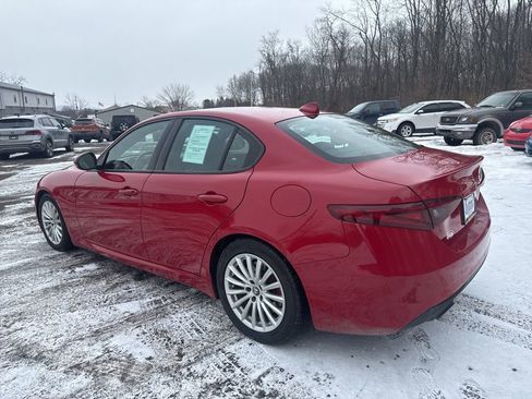 Used 2022 Alfa Romeo Giulia Sprint image 6