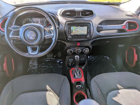 Used 2016 Jeep Renegade Trailhawk image 25