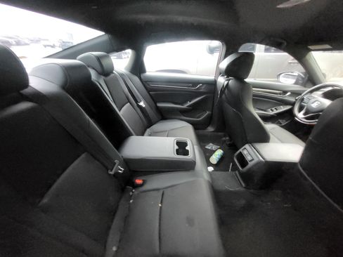 Used 2021 Honda Accord Sport image 9