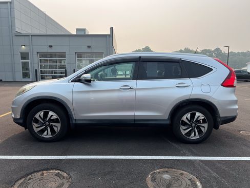Used 2015 Honda CR-V Touring image 2