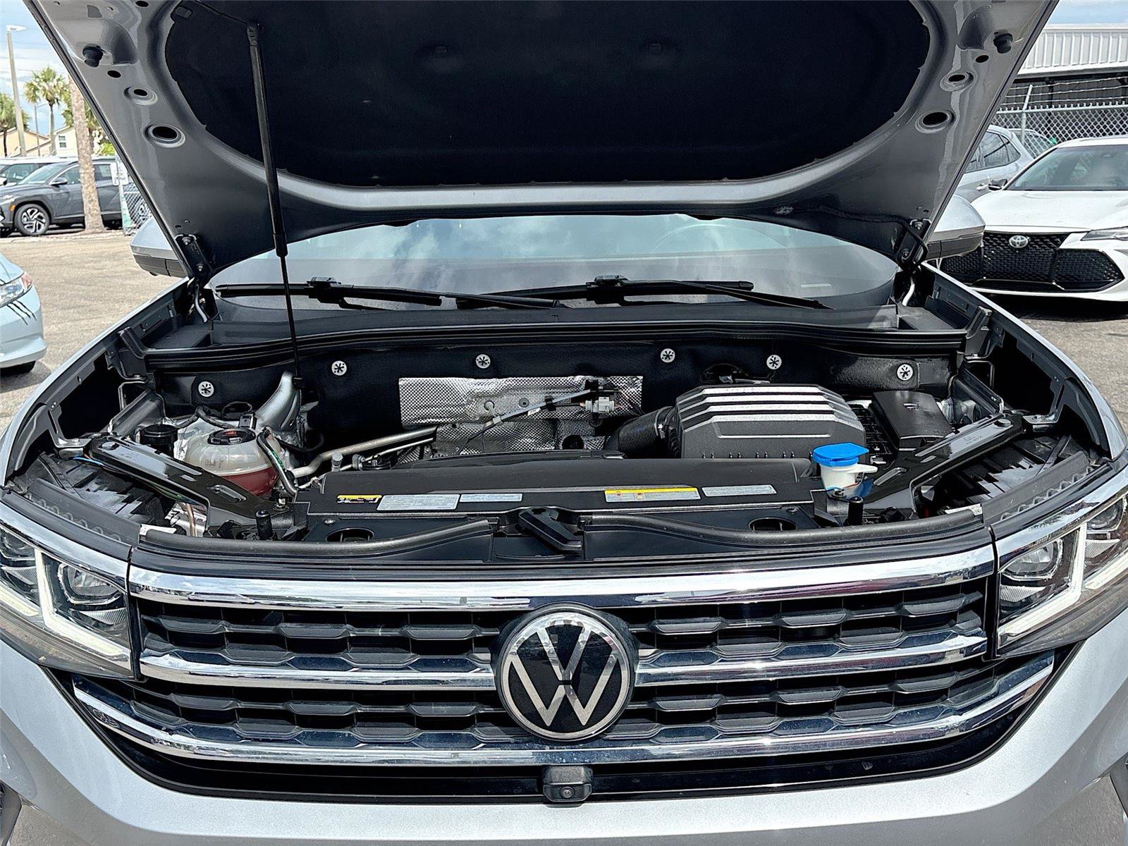 Used 2021 Volkswagen Atlas SEL Premium AWD/4WD image 32
