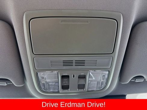 Used 2019 Honda Accord EX image 18