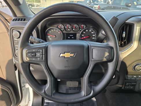 Used 2024 Chevrolet Silverado 1500 Custom image 14