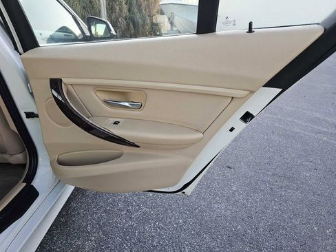 Used 2015 BMW 328i image 18