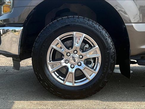 Used 2016 Ford F150 XLT w/ Equipment Group 301A Mid AWD/4WD image 12