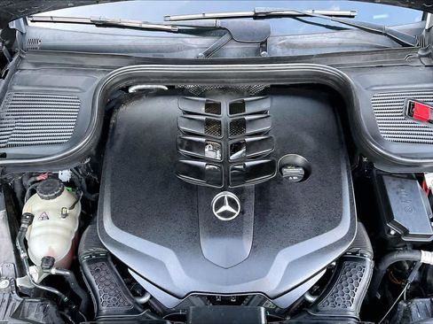 Used 2021 Mercedes-Benz GLS 580 4MATIC image 30