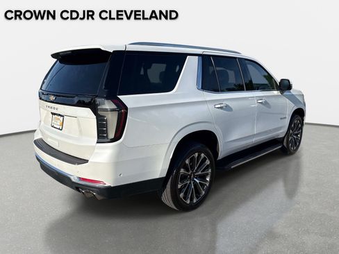 Used 2025 Chevrolet Tahoe High Country RWD image 5