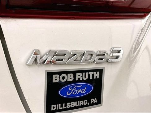 Used 2018 MAZDA MAZDA3 Grand Touring w/ Premium Equipment Package FWD image 13